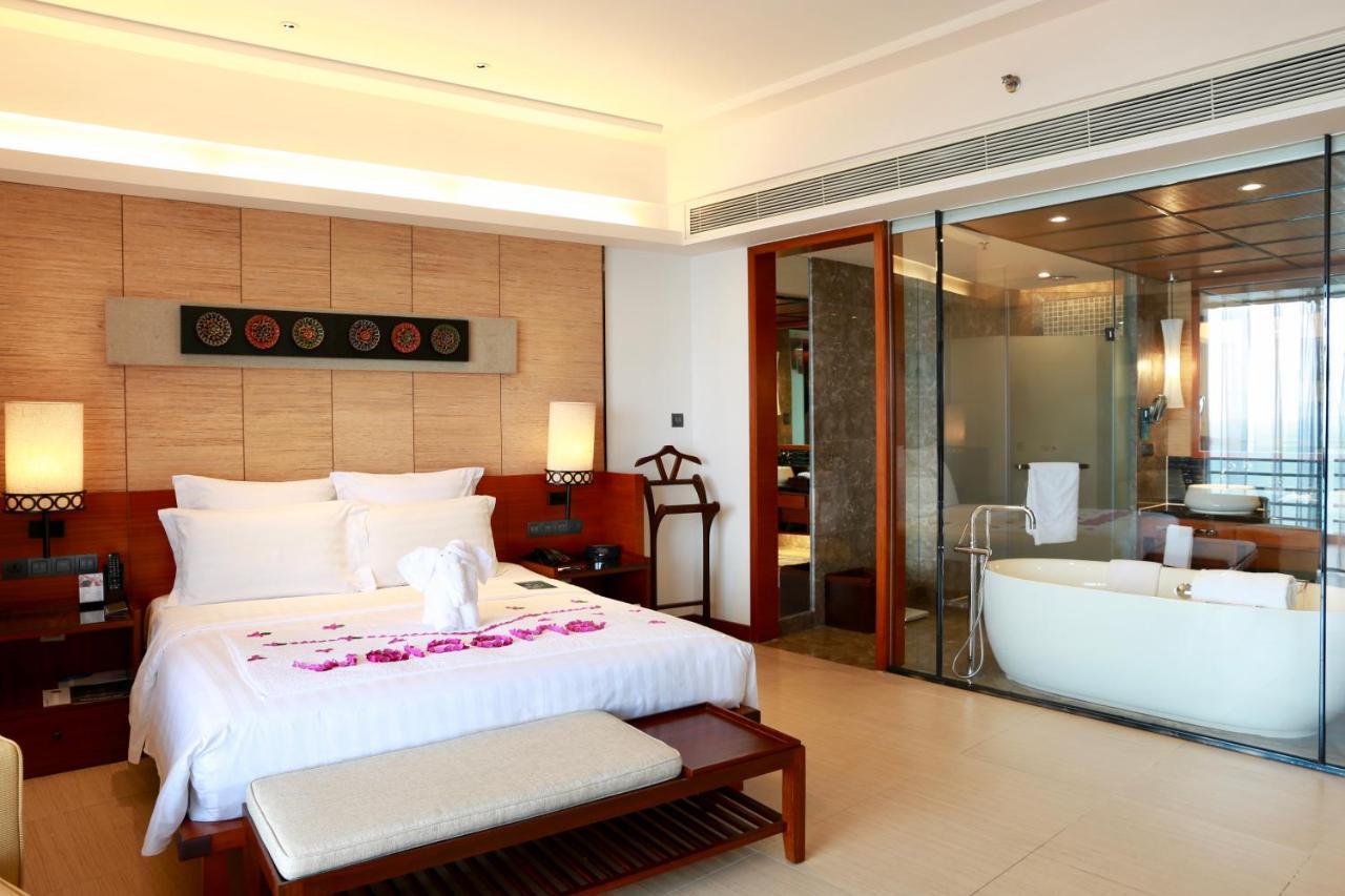 Pullman Oceanview Sanya Bay Resort & Spa Eksteriør bilde