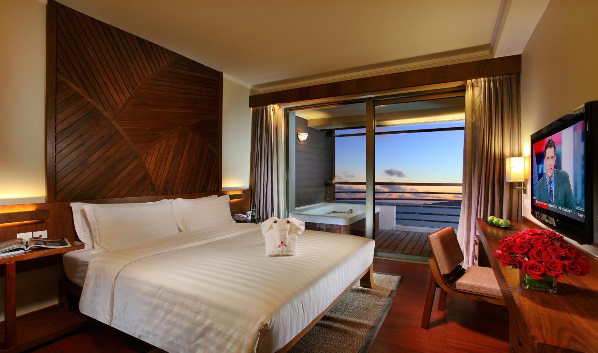Pullman Oceanview Sanya Bay Resort & Spa Eksteriør bilde